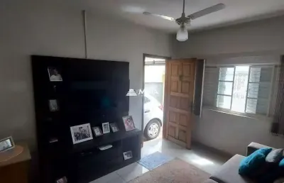 Casa com 3 quartos à venda no Bom Retiro, Uberaba 