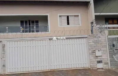 Casa com 5 quartos à venda na Nossa Senhora da Abadia, Uberaba 