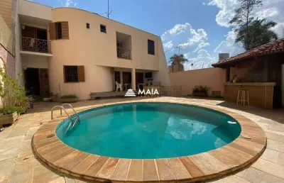 Casa com 4 quartos à venda no Jardim Alexandre Campos, Uberaba 