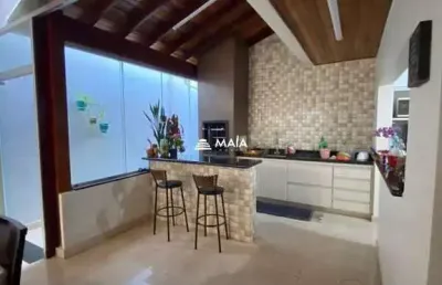Casa com 4 quartos à venda no Conjunto Guanabara, Uberaba 