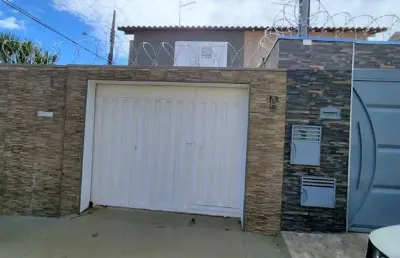 Casa com 4 quartos à venda no Conjunto Cássio Rezende, Uberaba 