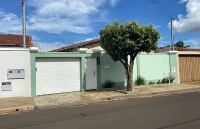 Casa com 3 quartos à venda no Jardim Induberaba, Uberaba 