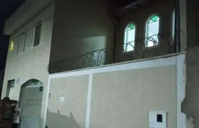 Casa com 6 quartos à venda na Vila Arquelau, Uberaba 