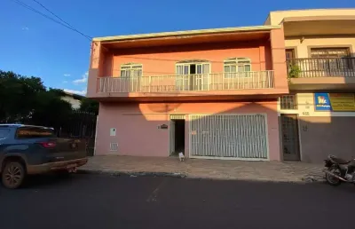 Casa com 7 quartos à venda no São Benedito, Uberaba 