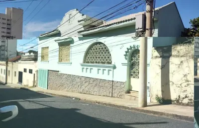 Casa com 5 quartos para alugar no Fabrício, Uberaba 