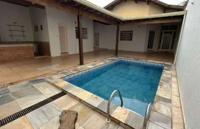 Casa com 4 quartos à venda no Conjunto Umuarama, Uberaba 