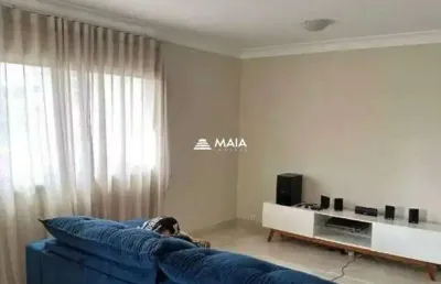 Apartamento com 3 quartos para alugar no Centro, Uberaba 