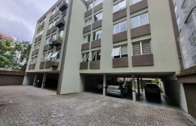 Apartamento 03 quartos no juvevê. 02  banheiros. vaga ampla
