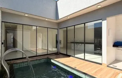 Casa térrea de alto padrão – bairro fazenda – itajaí/sc