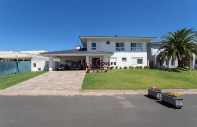 Casa no condomínio terra ville com 5 suítes, sendo duas suítes master, duas suít