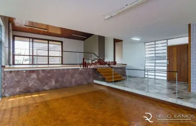 Venda de casa residencial 25,00m x 80,00m- menino deus. 4 vagas, 4 dormitórios,