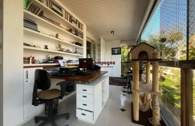 Cobertura no moinhos de vento  290m², 3 dormitórios, 3 vagas e piscina