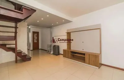 Casa em condomínio de 3 dormitórios, no bairro ipanema