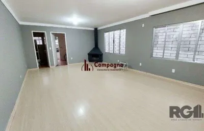 Casa com 3 quartos à venda na Rua Damasco, 46, Azenha, Porto Alegre