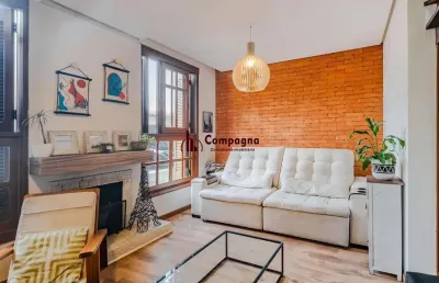 Casa em condomínio 3 dormitórios e sótão bairro cristal