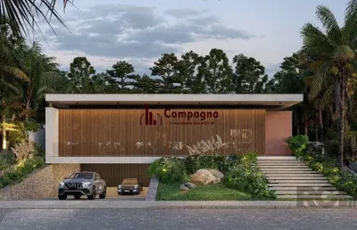 A casa conta com 434m2 de área construída, mas com um aproveitamento total dos 1