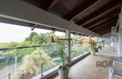 Sobrado com vista para rio, 3 quartos, 2 suites, pátio, piscina, vaga para 4 car