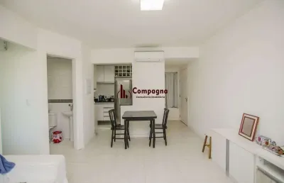 Apartamento mobiliado à venda com 1 dormitório no mont serrat