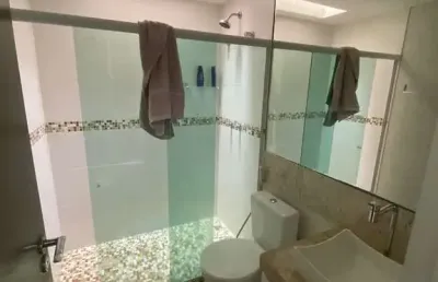 Casa duplex, condomínio ponta negra 4 suítes, 4 vagas, 450mts excelente.