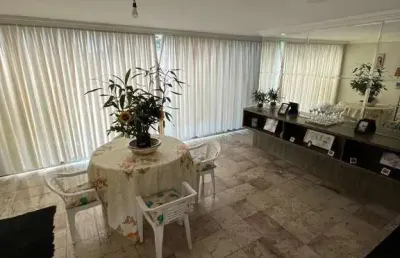 Excelente casa à venda, 4  suítes, 360mts capim macio