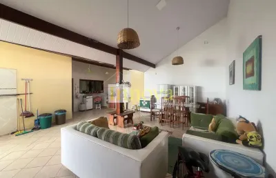 Casa plana à venda, com 02 suítes e vaga para até 04 veículos no jardim estrela dalva, em caraguata