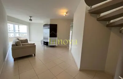 Excelente cobertura duplex, com 4 dormitórios sendo duas suítes, a 50m da praia do indaiá, em carag