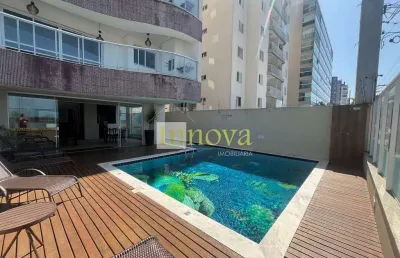 Apartamento com vista para o mar, com 02 dormitórios sendo uma suíte, a 50m da orla da praia do aru
