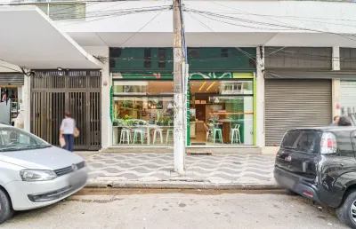 Aluguel de loja na rua professor sebastião soares de faria, 38