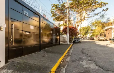 Casa comercial com 8 salas para alugar na Rua Acruás, 72, Vila Congonhas, São Paulo