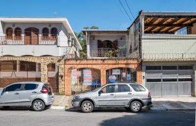 Casa comercial na rua doutor mário vicente, n. 874 • 304 m²