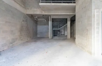 Loja na avenida onze de junho, n. 1244 - loja 02 • 70 m²