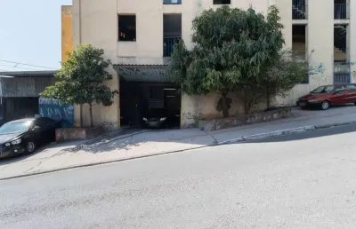 Loja na avenida olavo egídio de souza aranha, n. 34 • 400 m²