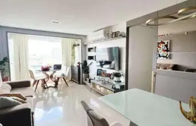 Apartamento com 3 quartos e 2 banheiros à venda, 80 m²