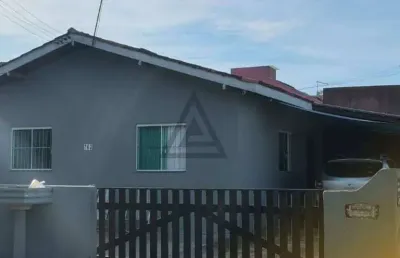 Venha conhecer este incrível imóvel à venda em itapoá, sc!   localizada na rua 630, izaura ferro, 700m do mar, próximo da avenida celso ramos.