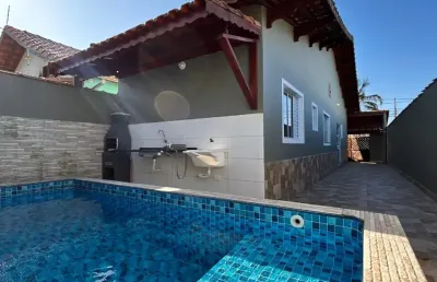 Linda casa na praia  , balneário agenor de campos mongaguá !!