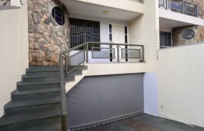 Casa com 2 quartos à venda na Avenida Sílvio Américo Sasdelli, Vila A, Foz do Iguaçu