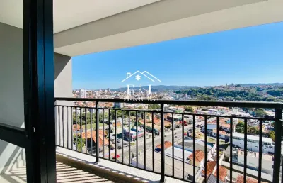 Varanda, sol e vista – apê com armários para locação na melhor localização de atibaia