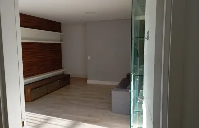 3 quartos 1 suíte varanda envidraçada 2 vagas cobertas andar alto