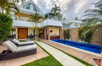 Casa com 320 metros², 4 quartos, piscina e churrasqueira no park way - brasília - df