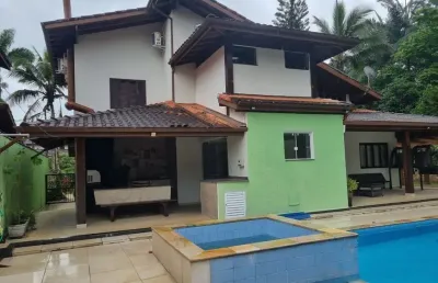 Casa mobiliada de 230m² com 4 quartos em boiçucanga – são sebastião