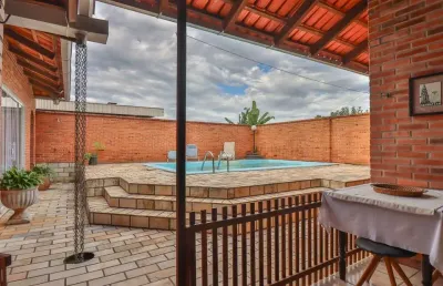 Casa mobiliada de 210m² com 3 quartos no boqueirão – saquarema