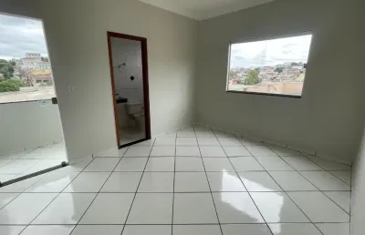 Casa conjugada pavimento superior próximo à lagoa do pérola  parte baixa