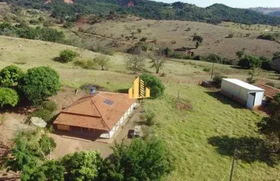 Fazenda com 1 sala à venda no Centro, Patos de Minas 