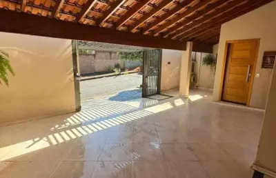 Casa à venda no res. machado  2 dorms, suíte e gourmet