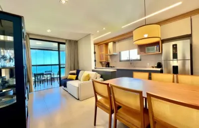 Vista para o mar e mobiliado! apartamento na praia de palmas, com 3 quartos e 2 vagas de garagem!