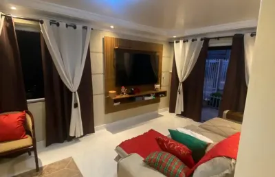 Linda casa, pronta para morar, com excelente acabamento, otimo espaço, com 2 vagas de garagem coberta.