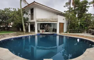 Casa alto padrão de frente p/ mar na praia da enseada guarujá sp.