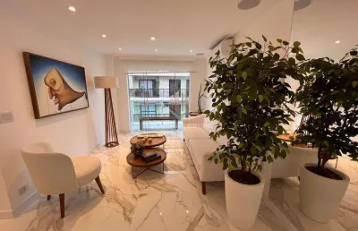 Cobertura duplex a venda na praia da enseada guarujá sp.