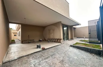 Linda casa de alto padrão à venda no residencial dom abel