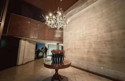 Amplo imóvel no centro com 4 suítes e lazer completo